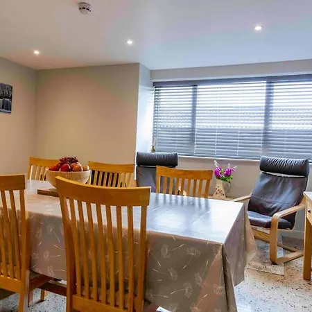 Wensleydale Halls Apartment *