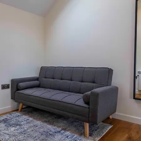 Wensleydale Halls 莱伯恩